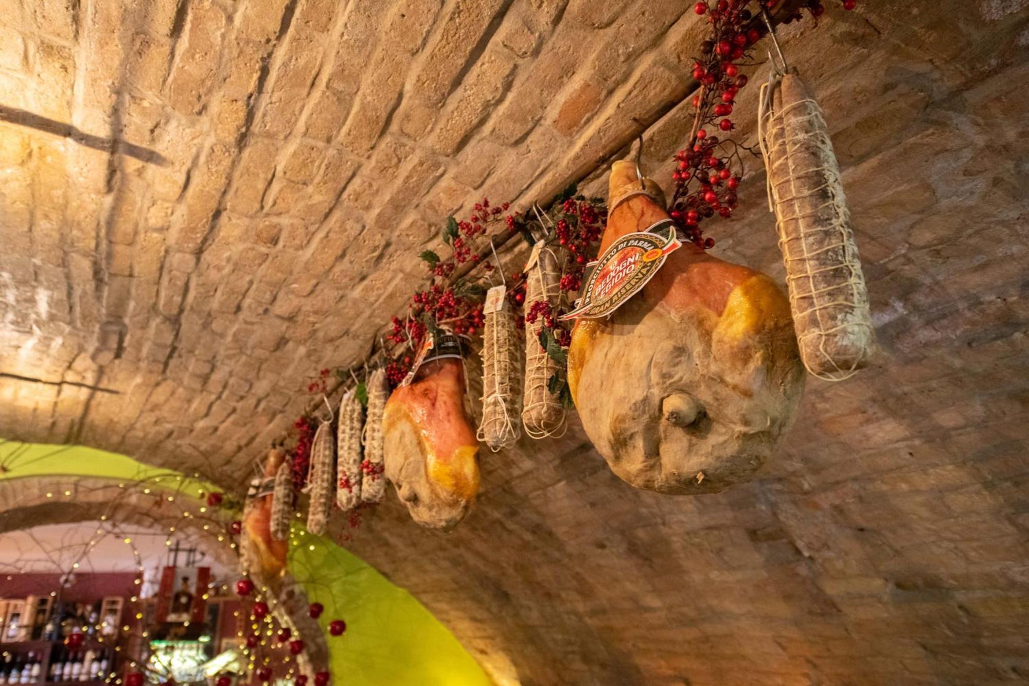 Alessi Hotel Trattoria 代森扎诺-德尔加达 外观 照片